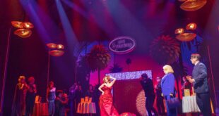 Jennifer Simard, Megan Hilty, Death Becomes Her