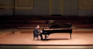 Mikhail Pletnev - Chopin and Scriabin Preludes album cover detail